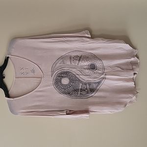A xsmall light pink top United XXVI line from Aeropostale